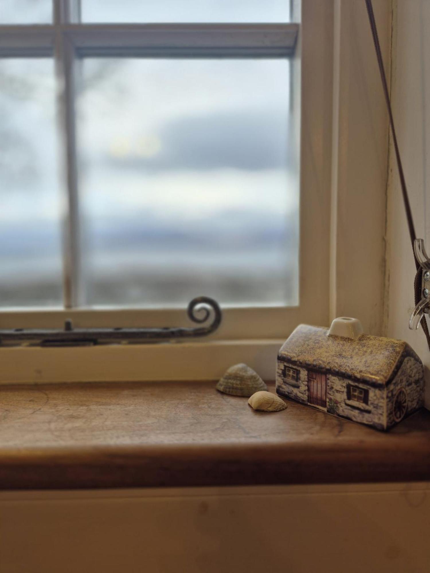 Corry Lodge Estate - Sheperds Huts Or Container Stays With Sea View Broadford (Isle of Skye) Luaran gambar